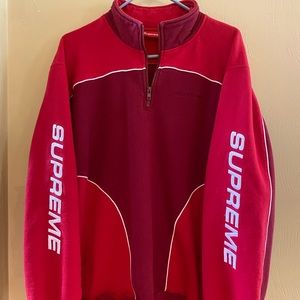 Pull Over Sweatshirt with pockets